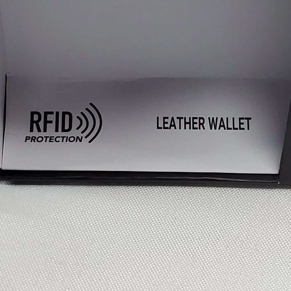 True Religion Mens Black Leather Wallet Trifold RFID Protection & Gift Box